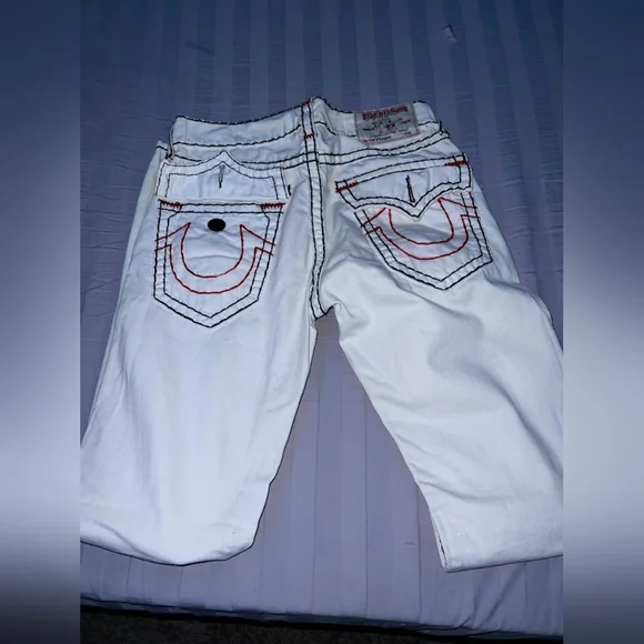White super t true religion jean